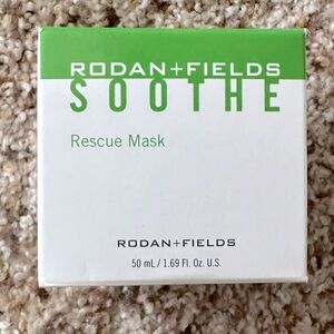NWT- RODAN +FIELDS SOOTHE RESCUE MASK
